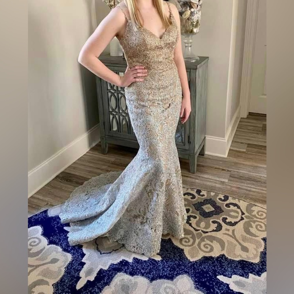 SZ 4 Sherri Hill dress
